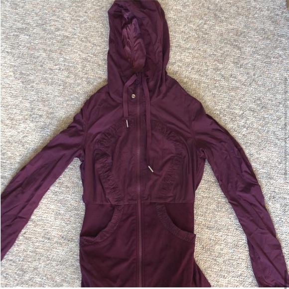 Lululemon- Dance Studio Jacket III in plum - Size 6 - Picture 6 of 9